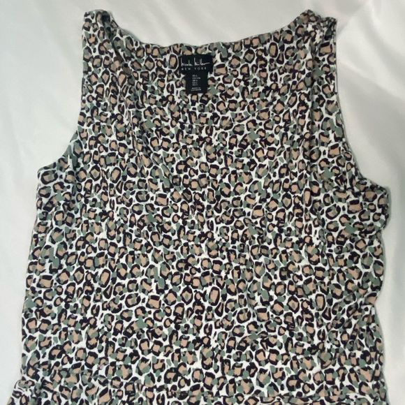 Nicole Miller leopard print with light pink and green - Picture 4 of 7